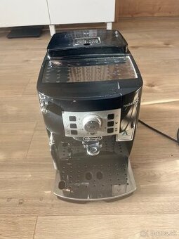 Delonghi magnifica automatický kavovar