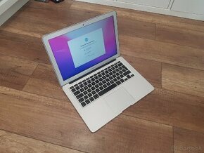 Apple MacBook Air 13,3" Early 2015