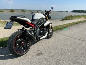 Triumph speed triple 1050 R