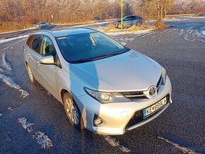 TOYOTA AURIS TOURING SPORTS 2.0D-4D