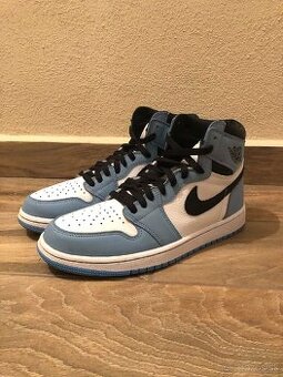 Nike jordan 1 university blue