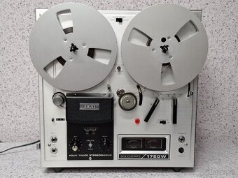 AKAI 1720W / REEL TO REEL / FOUR TRACK STEREOPHONIC