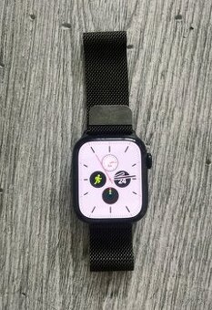 Apple Watch 7 , 41mm - 1