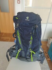 Predám lezecký batoh Deuter 35l