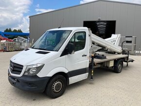 PREDAJ - Autoplošina VERSALIFT VTX - 24 m