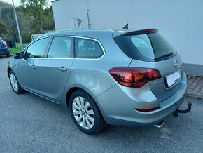 OPEL ASTRA SPORTS TOURER