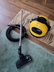 Predám Karcher VC6200