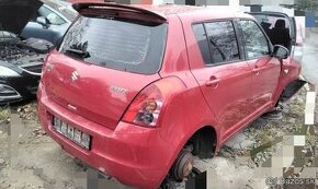 Suzuki Swift 1.5 2008 predám DVERE, MOTOR M15A, PREVODOVKA 5