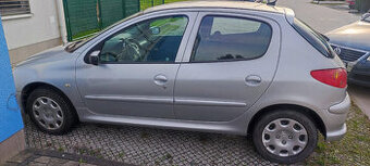 Predám Peugeot 206 5P 1.4E (strieborná metalíza) - 1