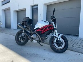 Ducati monster 796