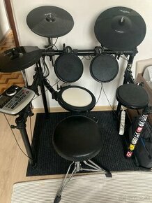 Alesis DM8