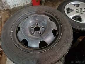 Predam komplety Vw caravelle  215/60r17