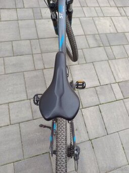 Horský bicykel Rockrider ST100