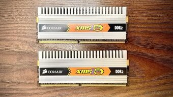 2× 2GB DDR2 pamäte CORSAIR XMS2-6400