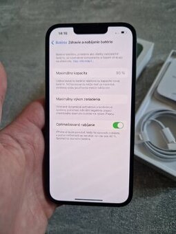 Predam iPhone 13 128GB zelený zdravie batérie 93 Percent