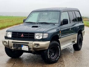 Mitsubishi Pajero 2.8TD - 1