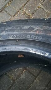 Predám 2 pneumatiky letné 255/50 r19