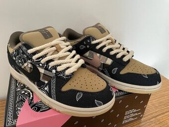 Nike Travis Scott SB Dunl Love “Cactus Jack” - 1