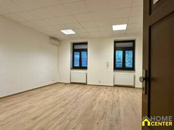 PRENÁJOM: SVETLÝ KANCELÁRSKY PRIESTOR V CENTRE MESTA, 30m2, 