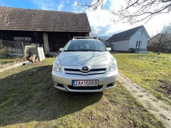 NEPOJAZDNÉ Toyota Corolla Verso 1.8 VVTi, Vadný motor