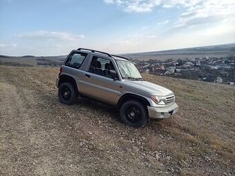 Mitsubishi pajero pinin