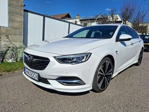 Opel Insignia GSI 2.0 Turbo S&S 4x4 AT8 Opc line