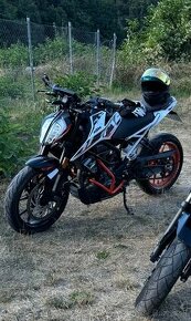 KTM DUKE 390, 2022 s ABS