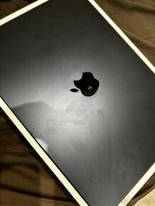 MacBook Air 13 M2 2022