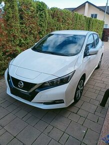 Nissan Leaf 40kwh N-Connecta - 1