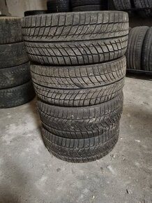 Predam zimne pneu 225/ 45 R17