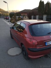 Predám Peugeot 206 1,1 benzín