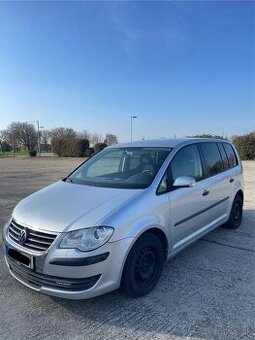 Vw touran 1.9tdi facelift, nová STK/EK 01/2027