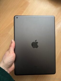 APPLE IPAD (2021) 64GB WI-FI VESMÍRNE SIVÝ