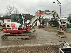 Pasový bagr Takeuchi TB 370