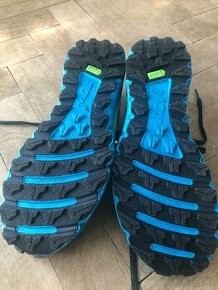 INOV 8