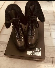 Cizmy love moschino - 1