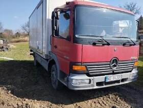 Atego 10.5t skriňa 15 pal.miest + hydraulické čelo