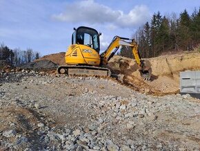 JCB 8045 rok 2015 hydraulický upínak HS03