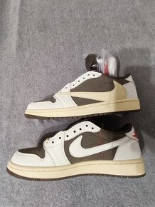 Jordan 1 Travis Scott Reverse Mocha