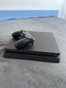 PS4 500gb + PS4 ovládač