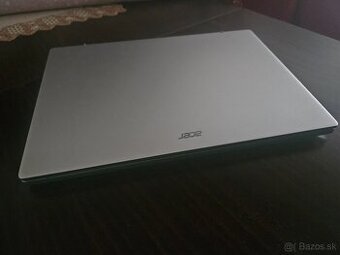 Acer Swift Go 14 Pure Silver celokovový