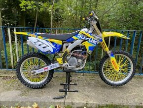 Suzuki rmz 250  2011