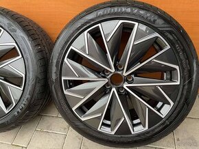 PROPUS Orig.skoda Superb3 5x112  8jx18   ET 44 VW  235 45 R1