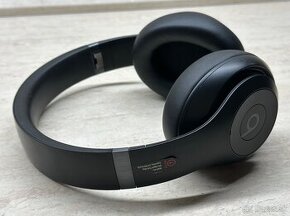 Beats Studio Pro, black