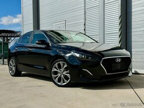 HYUNDAI I30 FASTBACK - PREDAJ AJ NA SPLÁTKY - 1