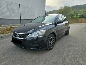 Kia Ceed 1.4benzin 2010 98xxxkm nova stk,slovenské auto