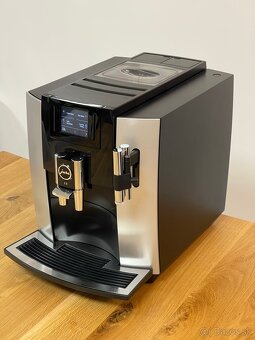 Jura E8 Platin - 1