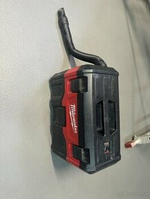 Milwaukee M18 vysávač