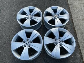 5x112 R17 original Škoda Superb 3 TRITON - REZERVOVANE