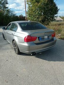 BMW e90 320i lci